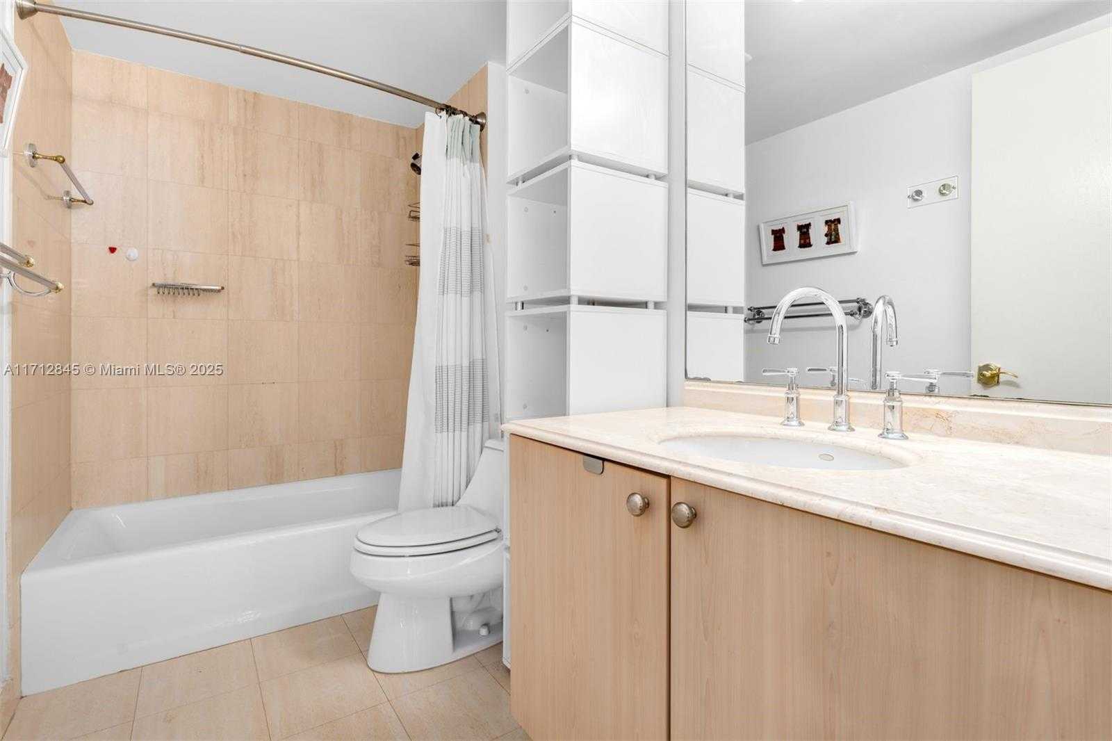 Small Image of 430 GRAND BAY DR #101, Key Biscayne Number 29