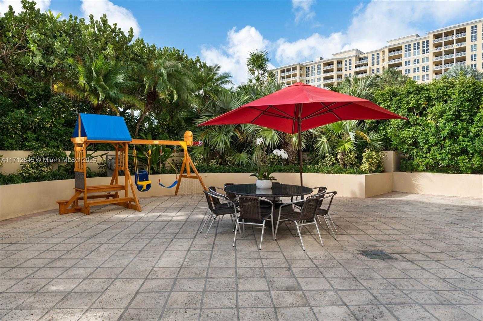 Small Image of 430 GRAND BAY DR #101, Key Biscayne Number 31