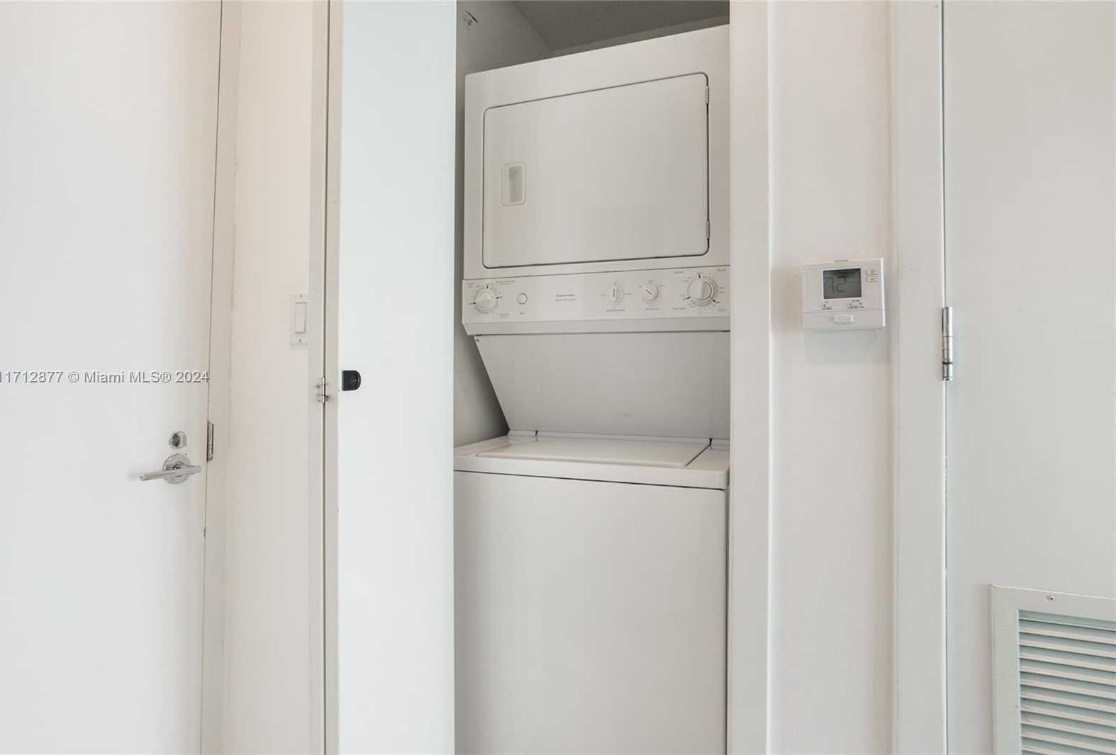 Small Image of 540 WEST AVE #1112, Miami Beach Number 14