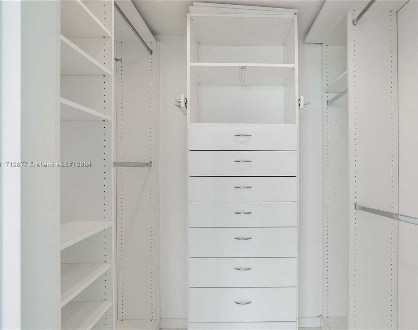 Small Image of 540 WEST AVE #1112, Miami Beach Number 9