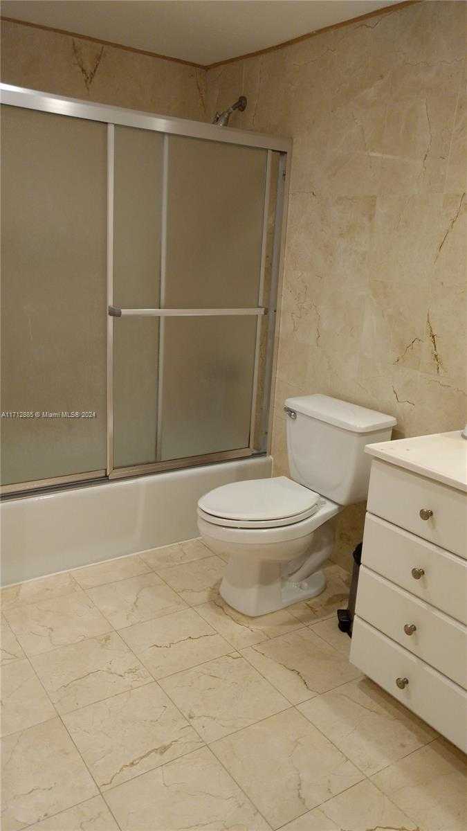 Small Image of 19390 COLLINS AVE #1014, Sunny Isles Beach Number 4