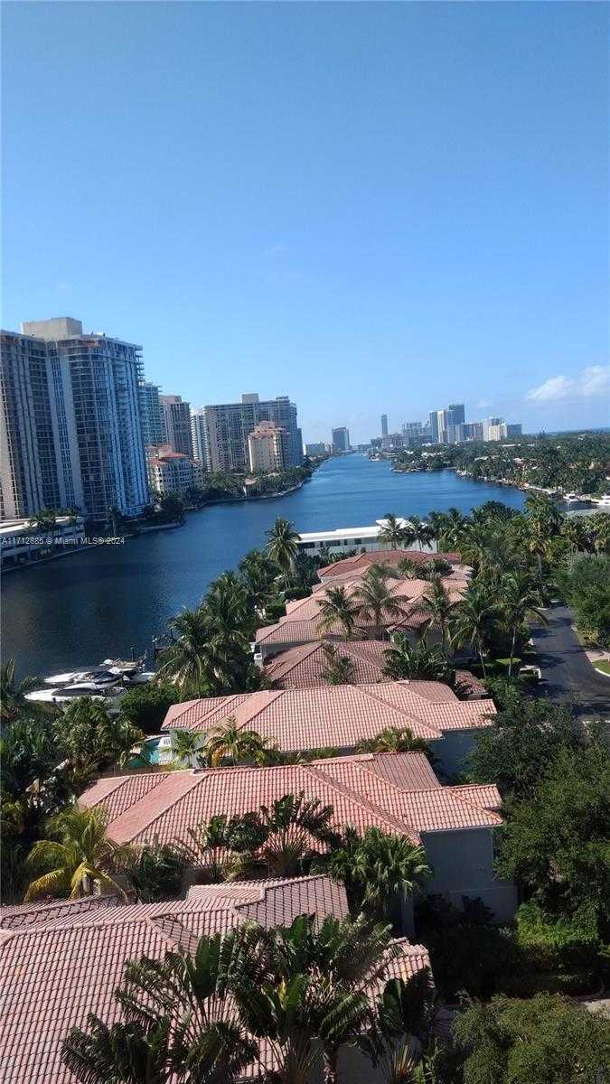 Small Image of 19390 COLLINS AVE #1014, Sunny Isles Beach Number 6