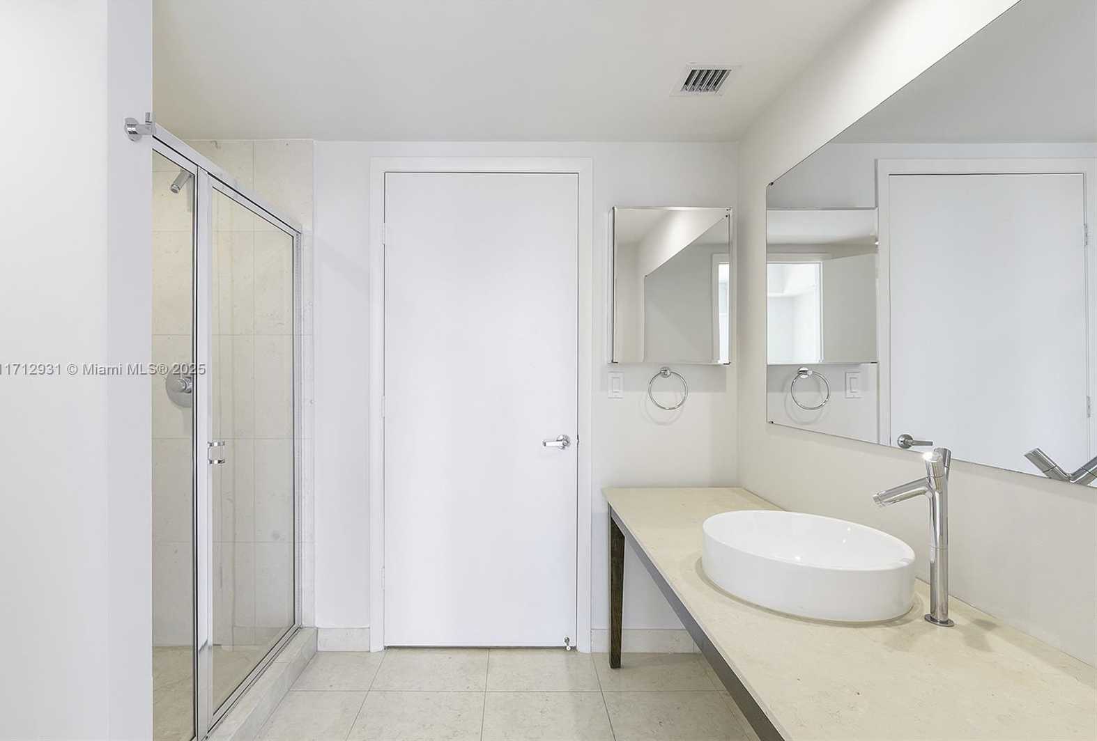 Small Image of 495 BRICKELL AVE #BAY407, Miami Number 10