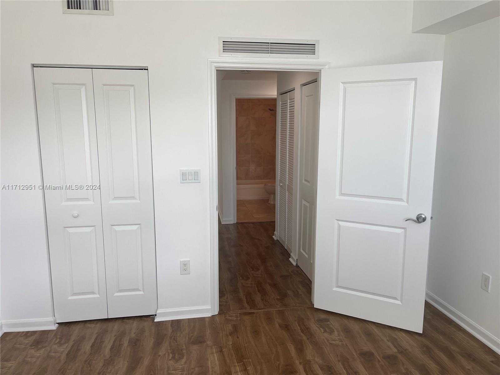 Small Image of 7900 HARBOR ISLAND DR #720, North Bay Village Number 20