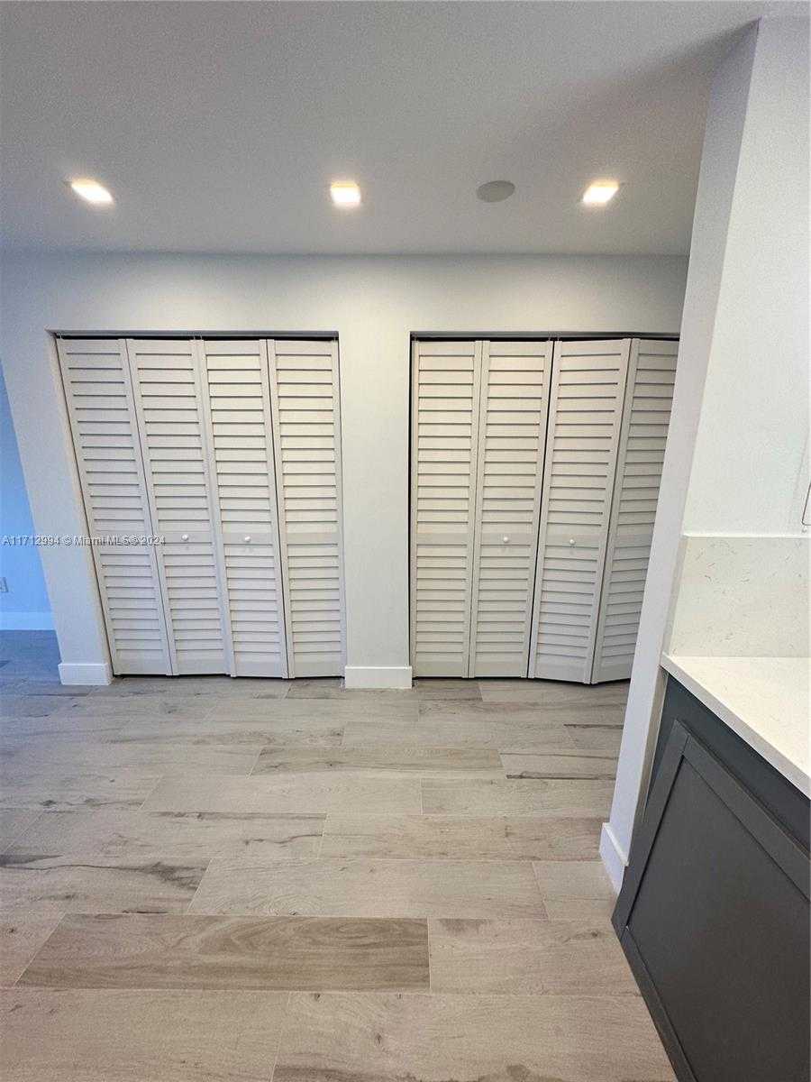Small Image of 8600 SOUTH WEST 67TH AVE #906, Pinecrest Number 3