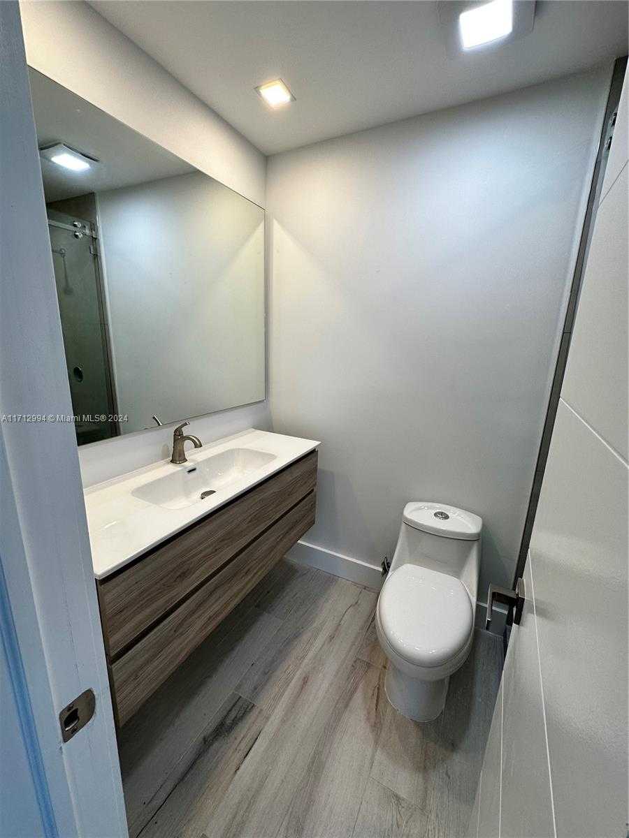 Small Image of 8600 SOUTH WEST 67TH AVE #906, Pinecrest Number 5