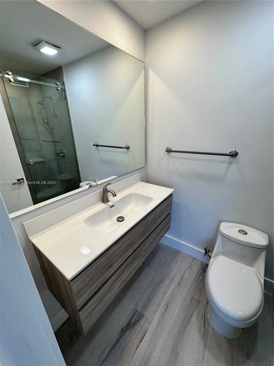 Small Image of 8600 SOUTH WEST 67TH AVE #906, Pinecrest Number 7