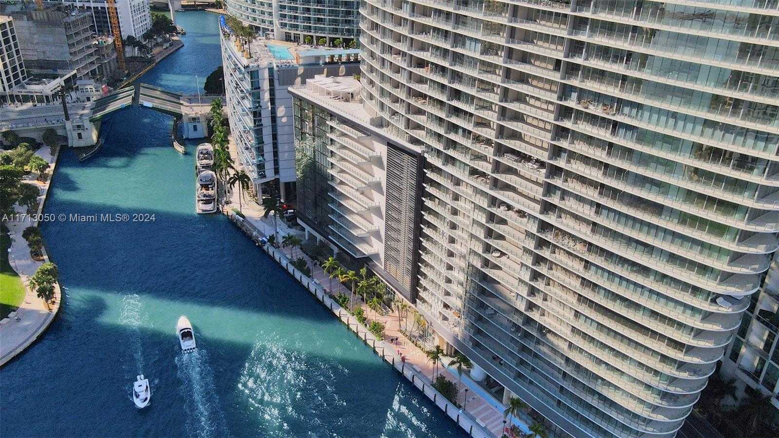 Small Image of 300 BISCAYNE BLVD WAY #3605, Miami Number 3