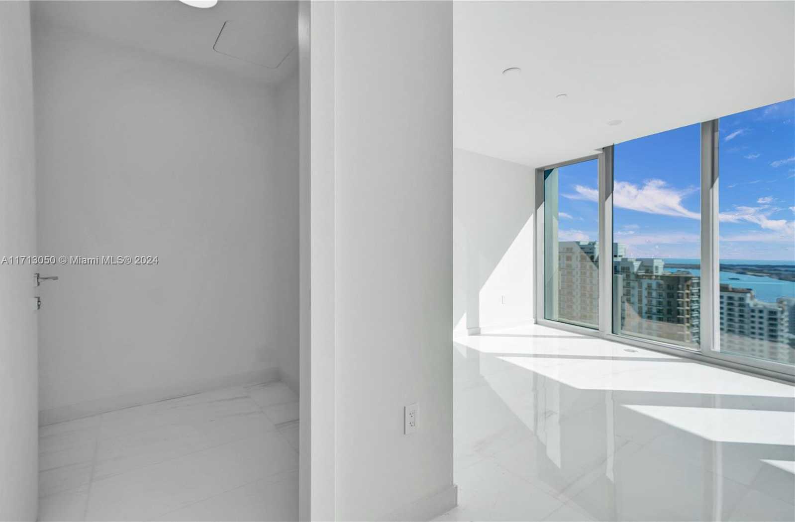Small Image of 300 BISCAYNE BLVD WAY #3605, Miami Number 32
