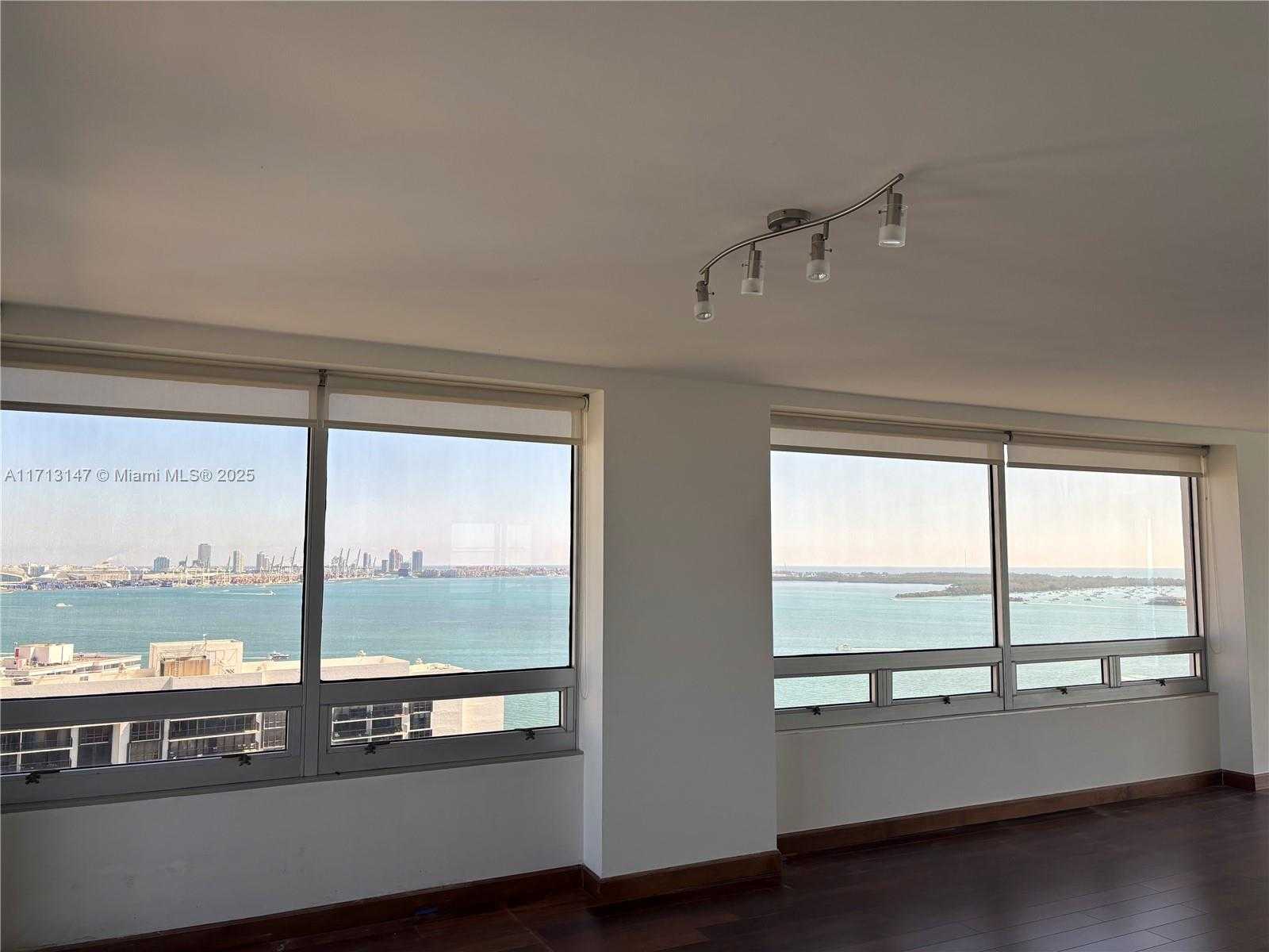 Small Image of 1541 BRICKELL AVE #C2705, Miami Number 11