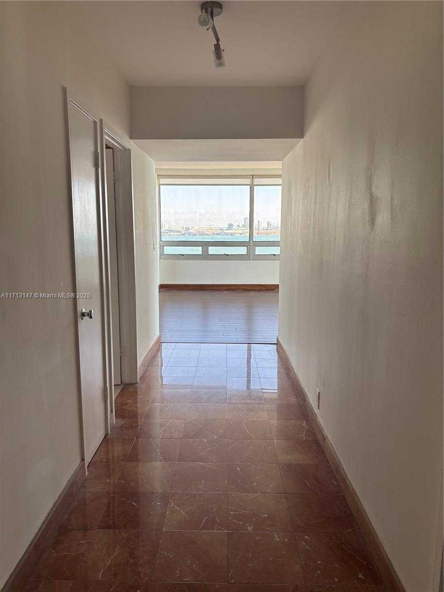 Small Image of 1541 BRICKELL AVE #C2705, Miami Number 6