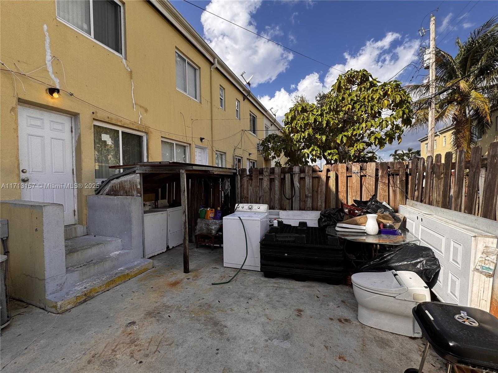 Small Image of 8315 NORTH WEST 5TH AVE #8315, Miami Number 21