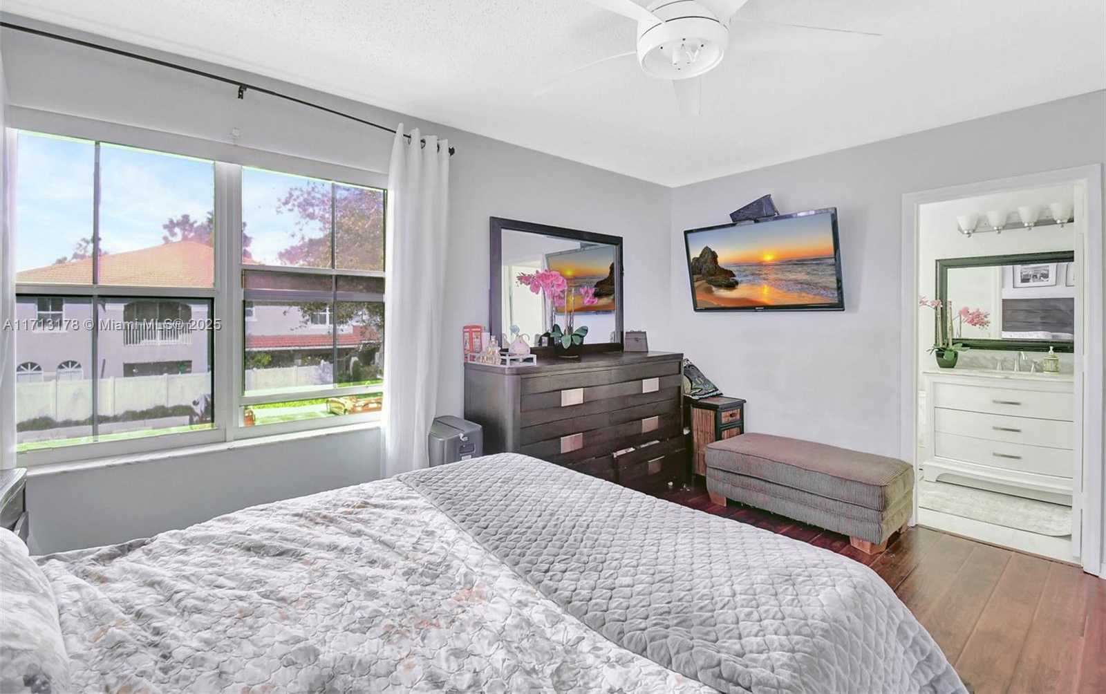 Small Image of 12654 SOUTH WEST 54TH ST, Miramar Number 16