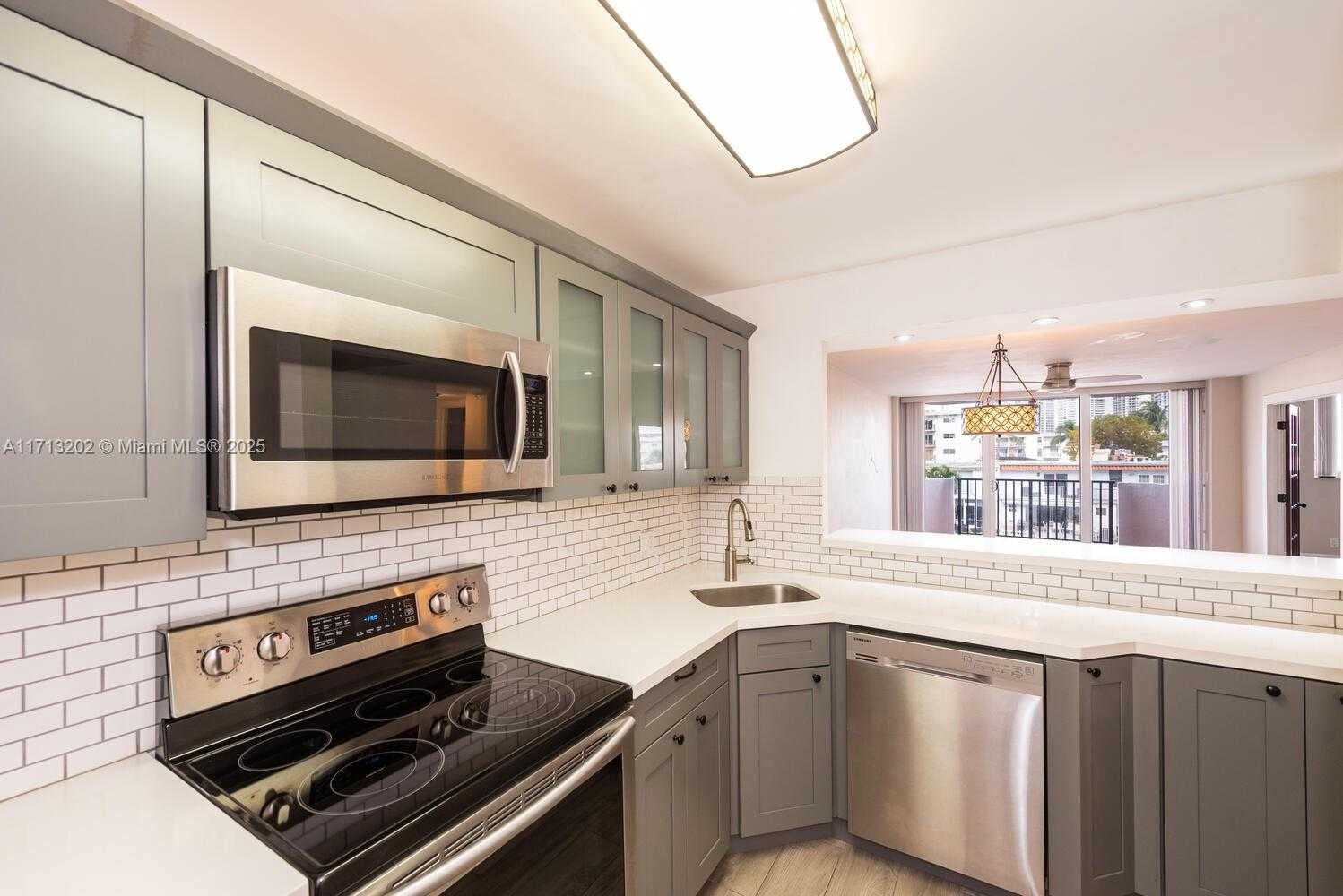 Small Image of 3703 NORTH EAST 166 #306, North Miami Beach Number 20