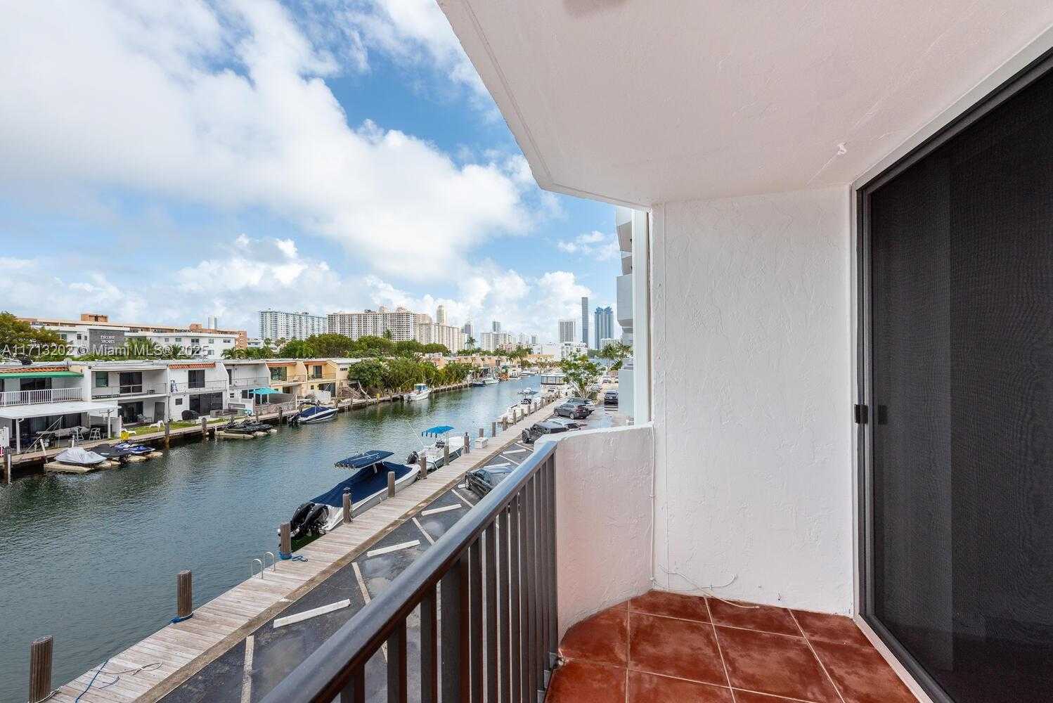 Small Image of 3703 NORTH EAST 166 #306, North Miami Beach Number 35