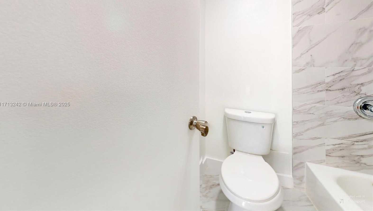 Small Image of 20500 WEST COUNTRY CLUB DR #509, Aventura Number 25