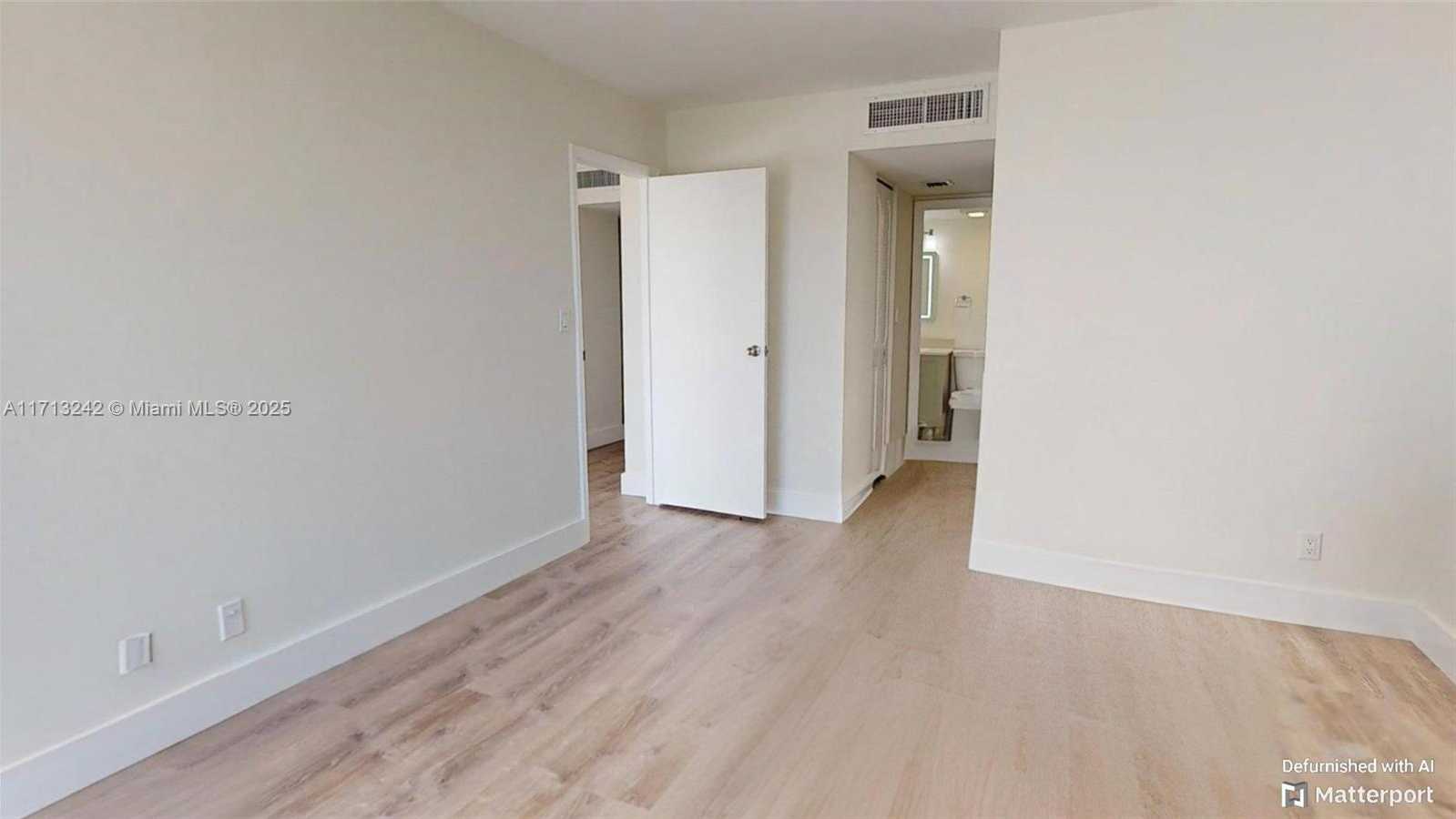 Small Image of 20500 WEST COUNTRY CLUB DR #509, Aventura Number 34