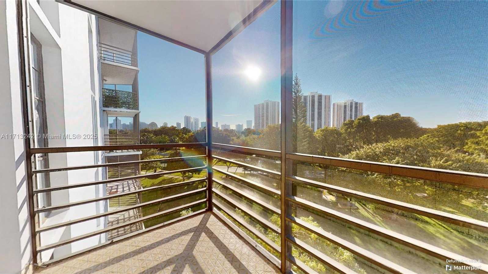 Small Image of 20500 WEST COUNTRY CLUB DR #509, Aventura Number 4
