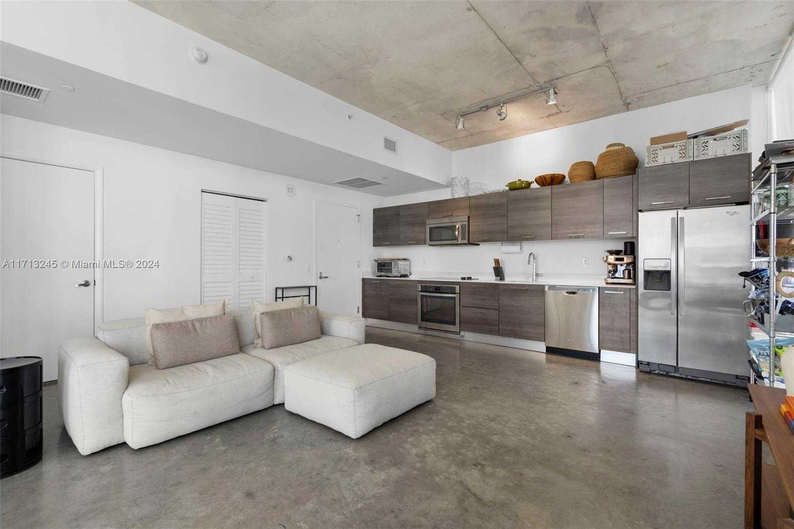 Small Image of 151 SOUTH EAST 1ST ST #3102, Miami Number 9