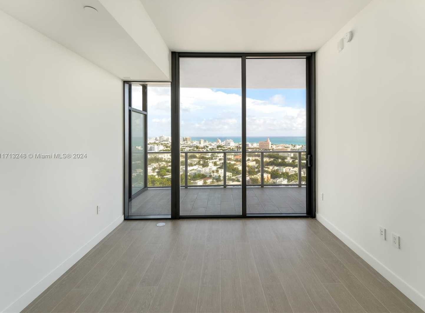 Small Image of 500 ALTON RD #2207, Miami Beach Number 11