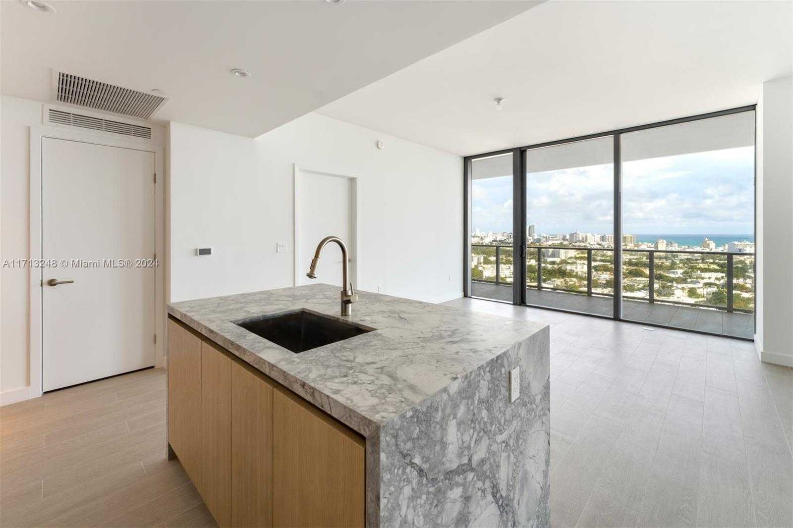 Small Image of 500 ALTON RD #2207, Miami Beach Number 13