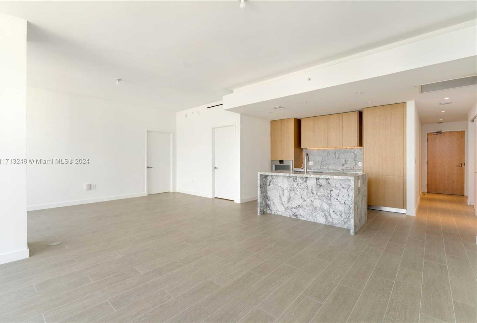 Small Image of 500 ALTON RD #2207, Miami Beach Number 14