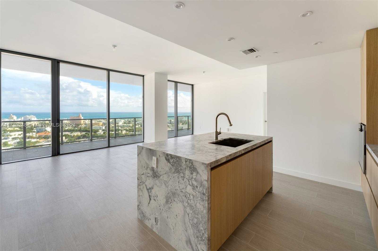 Small Image of 500 ALTON RD #2207, Miami Beach Number 3