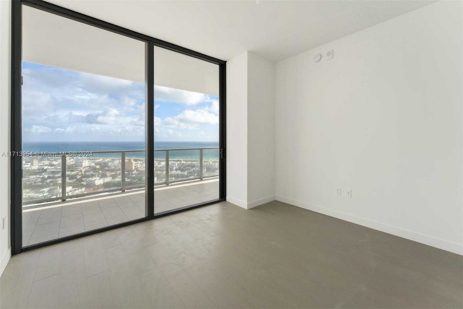 Small Image of 500 ALTON RD #3905, Miami Beach Number 18