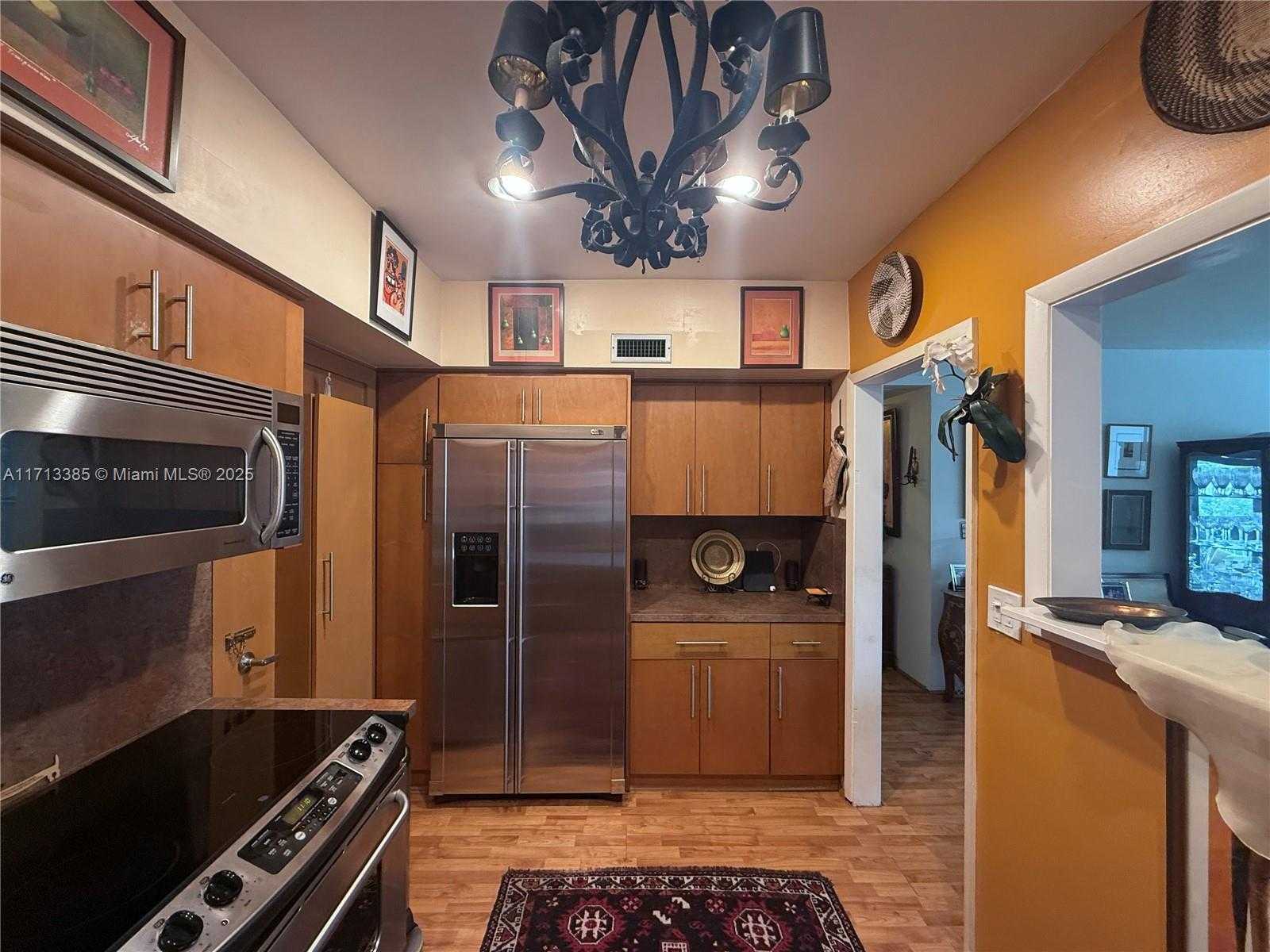 Small Image of 1408 BRICKELL BAY DR #303, Miami Number 14