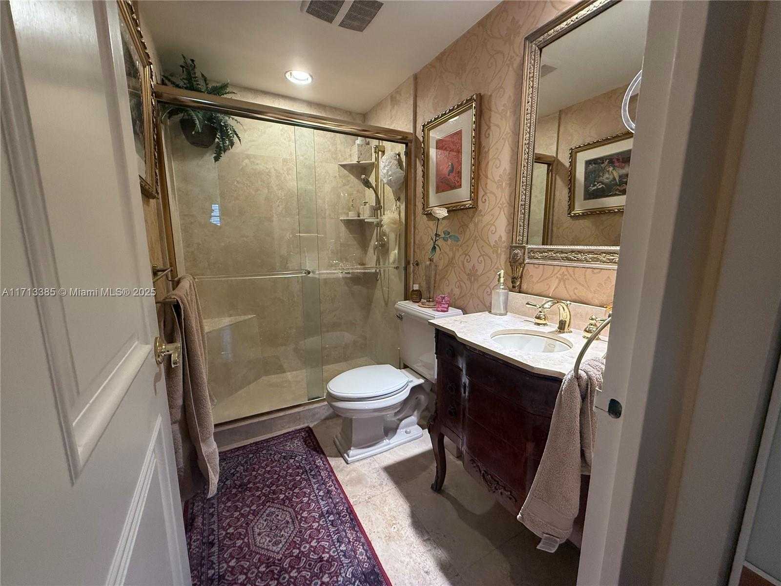 Small Image of 1408 BRICKELL BAY DR #303, Miami Number 18
