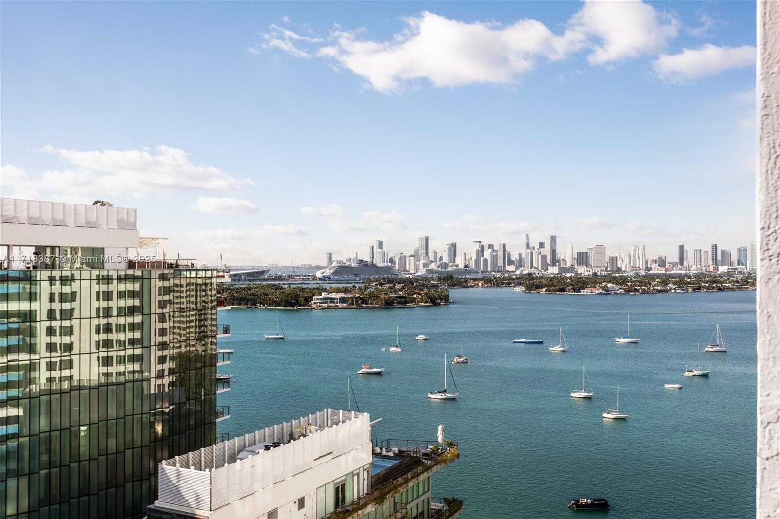 Small Image of 1330 WEST AVE #1813, Miami Beach Number 11