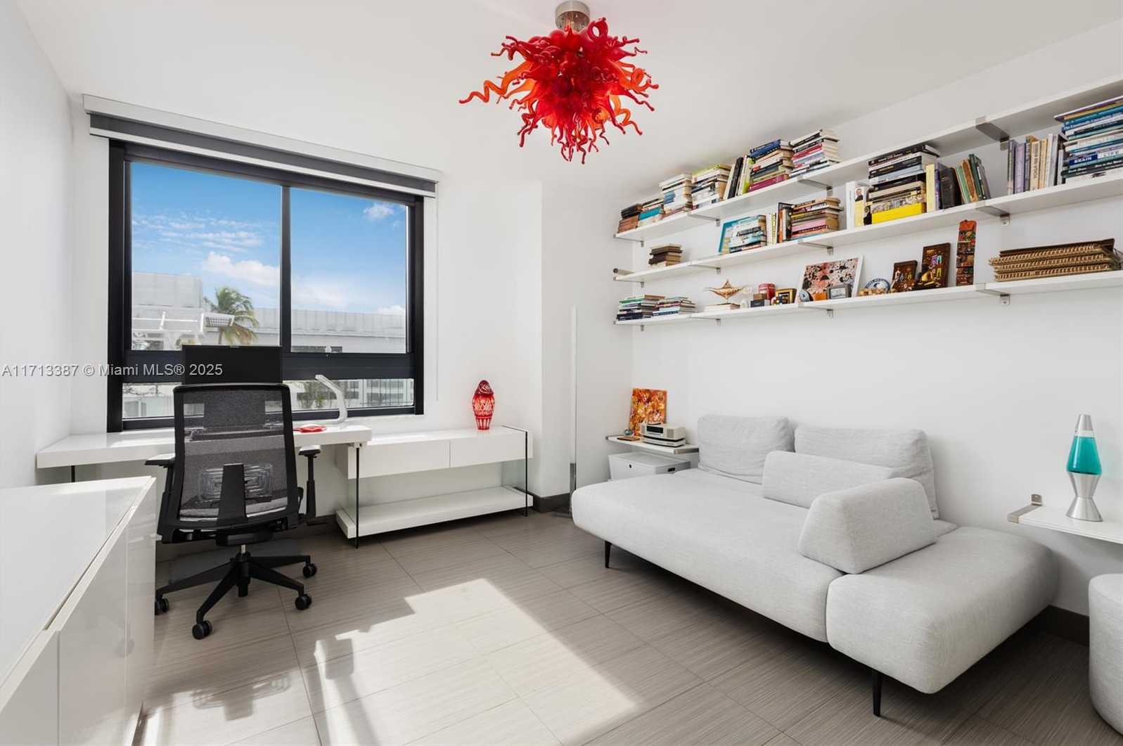 Small Image of 1330 WEST AVE #1813, Miami Beach Number 18
