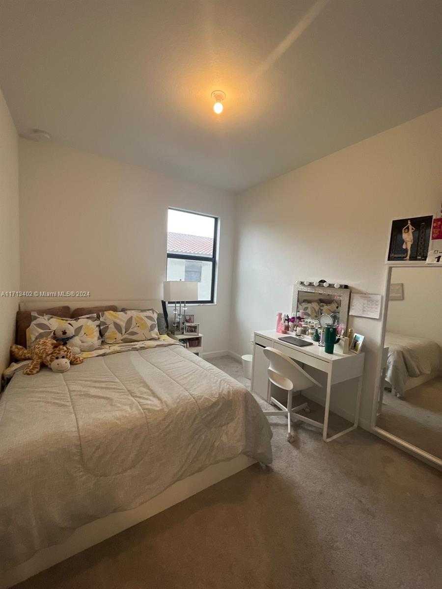 Small Image of 24687 SOUTH WEST 119TH PL, Homestead Number 20