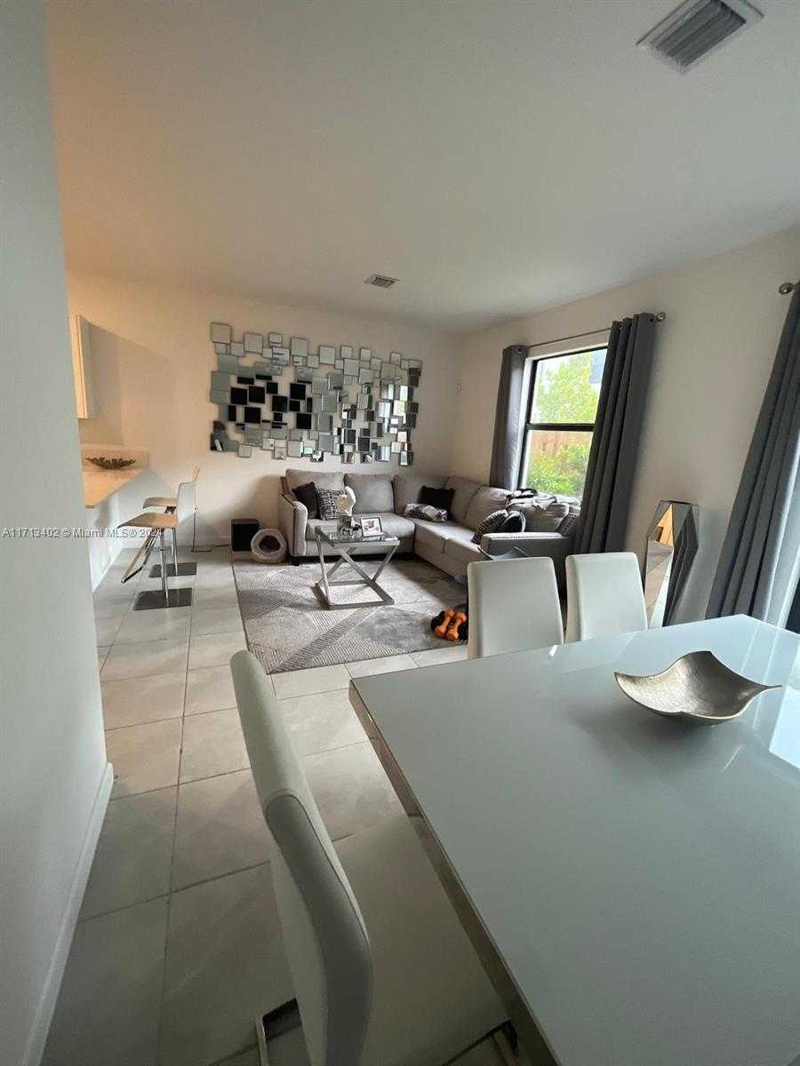 Small Image of 24687 SOUTH WEST 119TH PL, Homestead Number 8