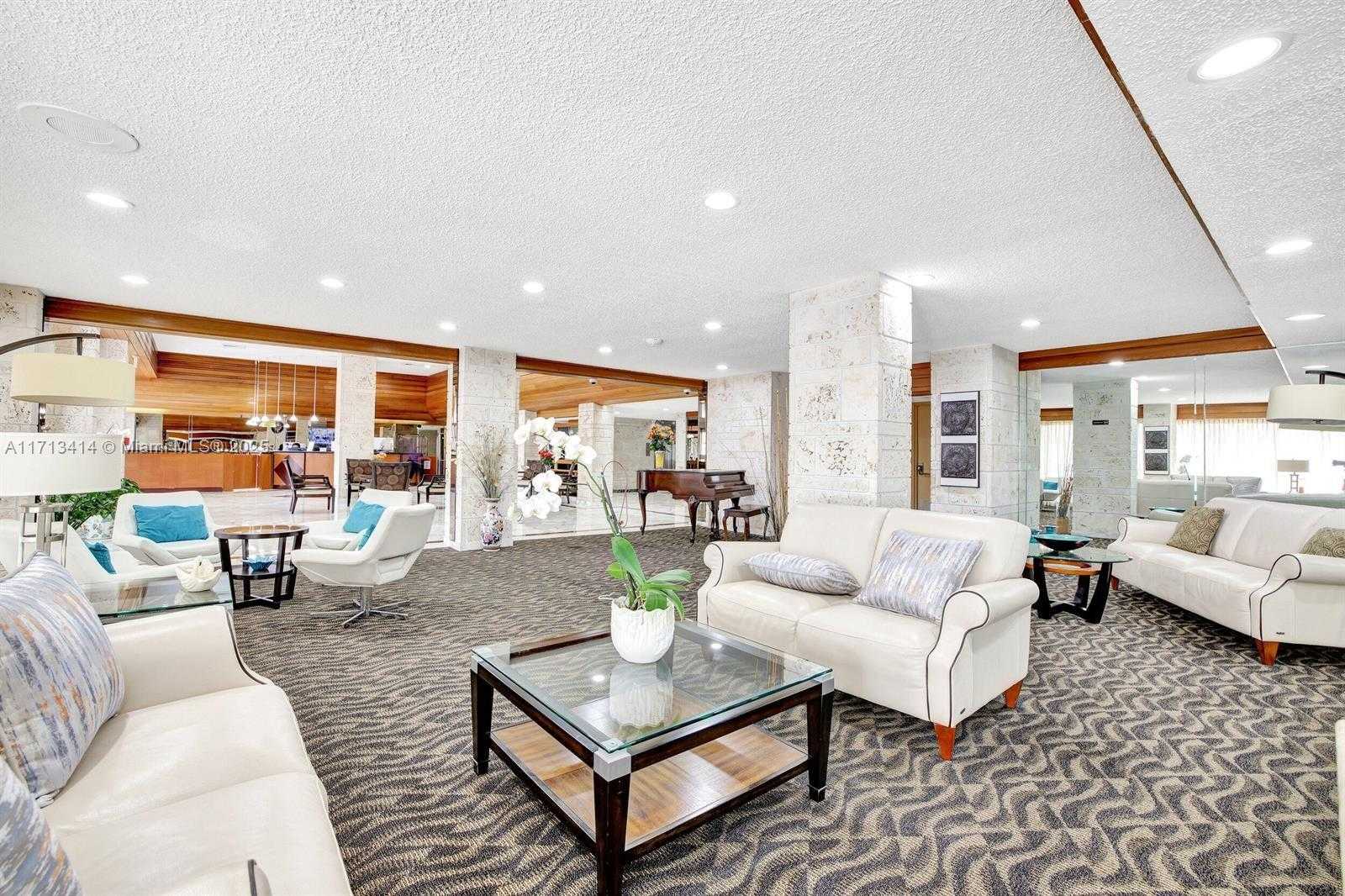 Small Image of 301 174 #2208, Sunny Isles Beach Number 26