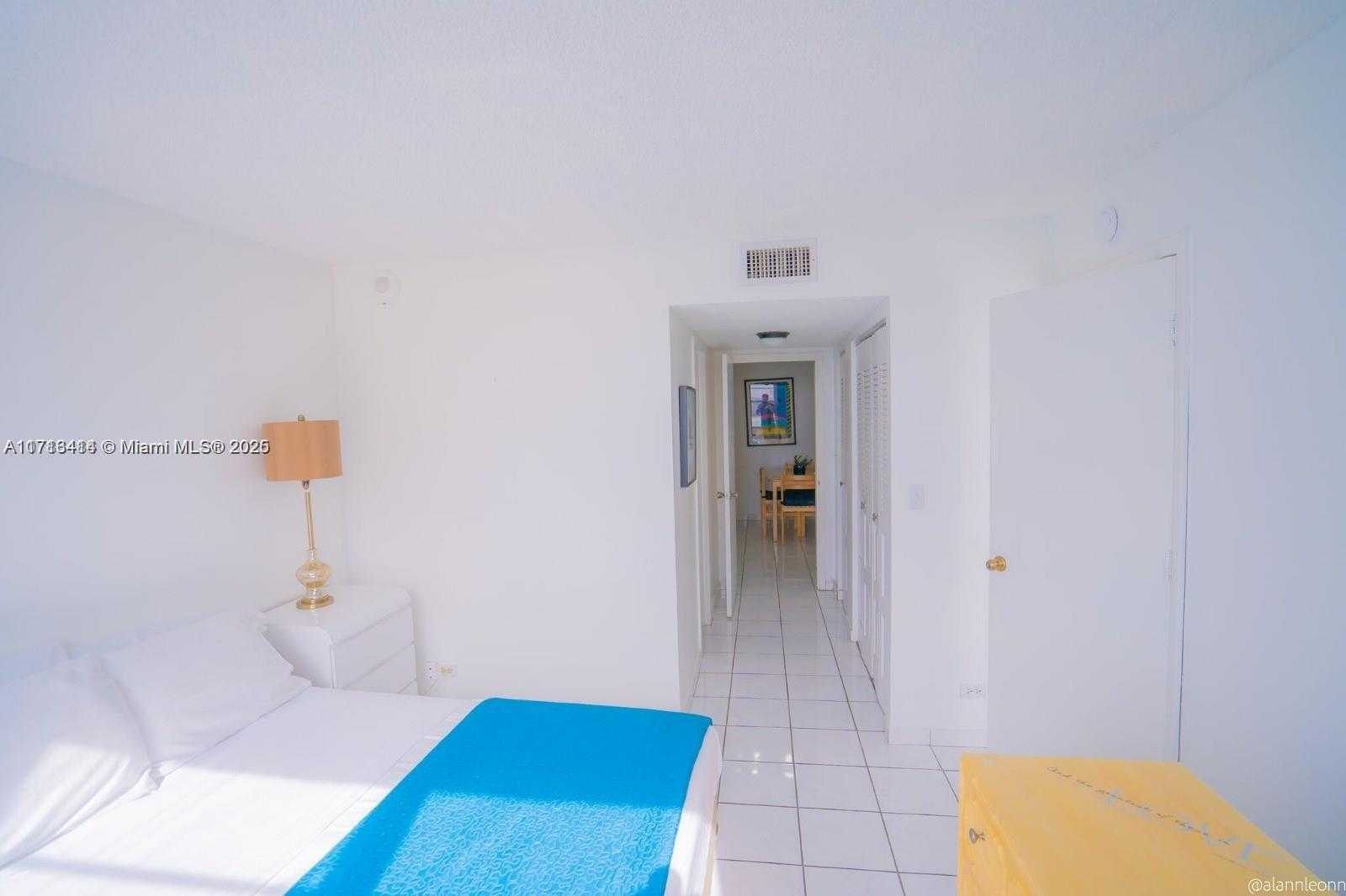 Small Image of 301 174 #2208, Sunny Isles Beach Number 9