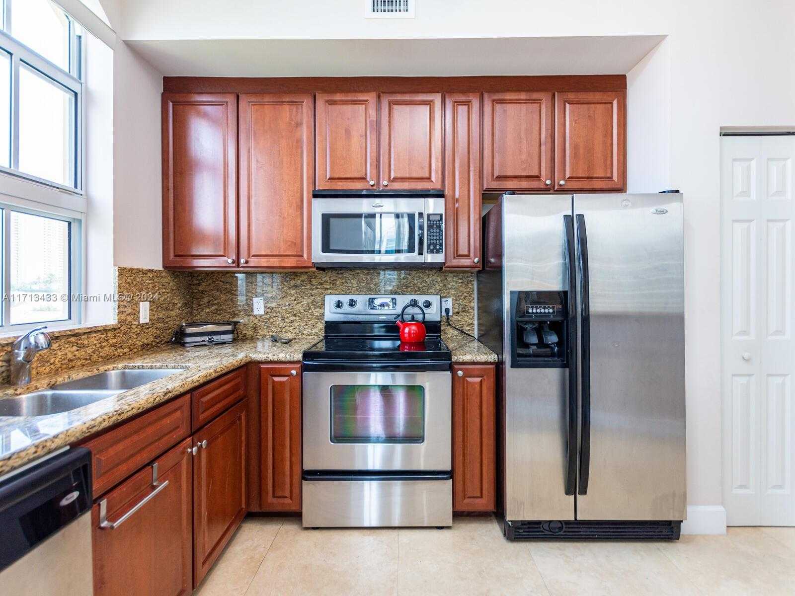Small Image of 3001 NORTH EAST 185TH ST #517, Aventura Number 20