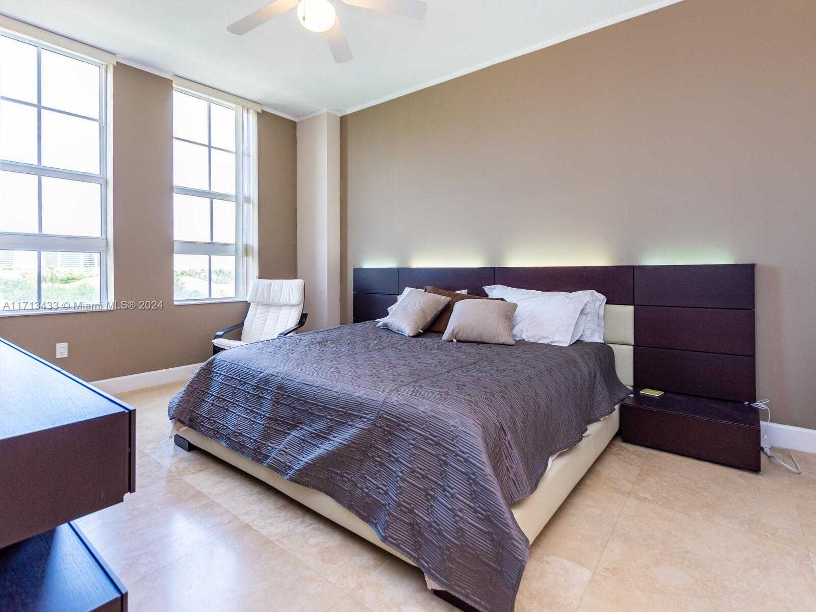 Small Image of 3001 NORTH EAST 185TH ST #517, Aventura Number 25