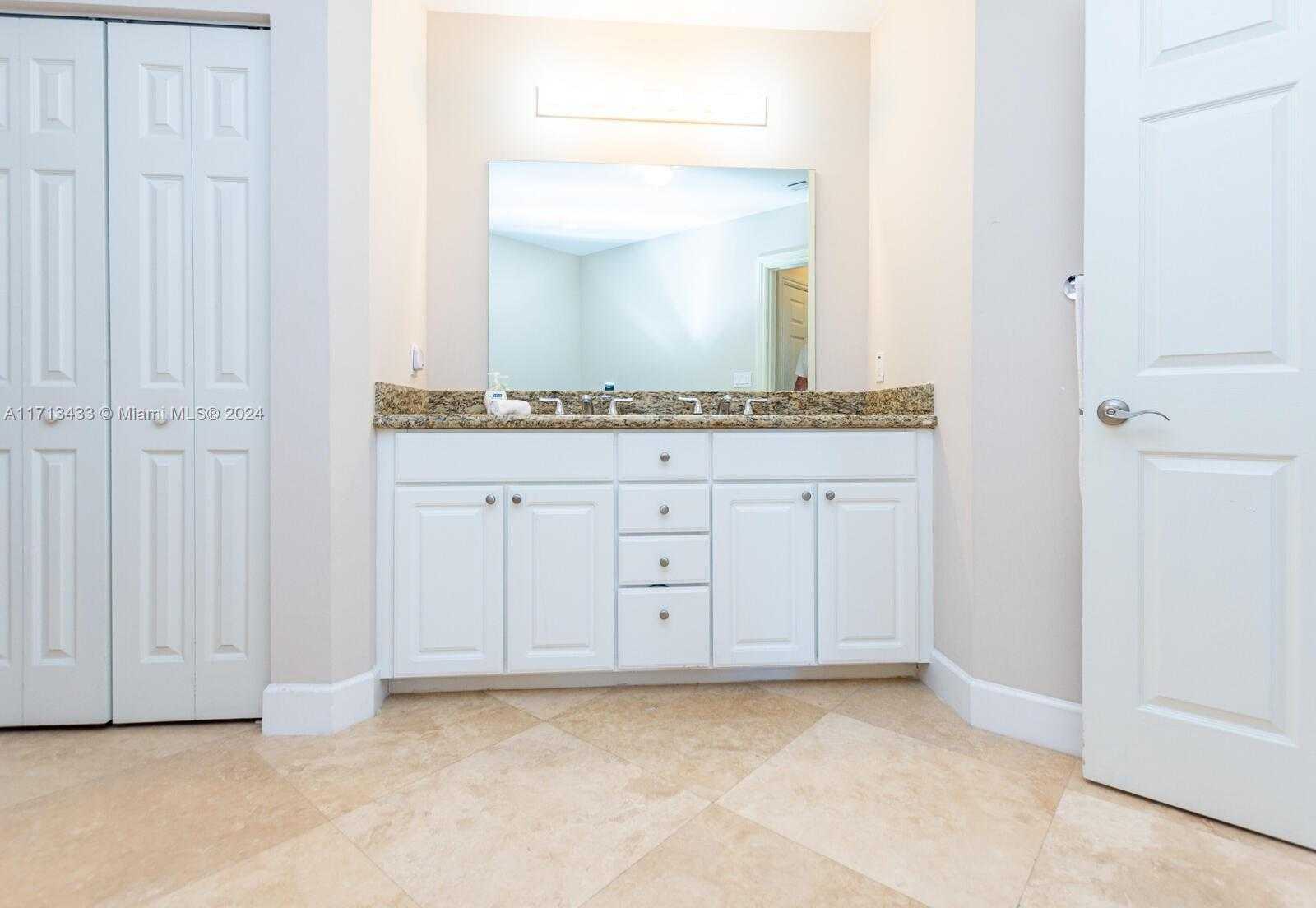 Small Image of 3001 NORTH EAST 185TH ST #517, Aventura Number 29