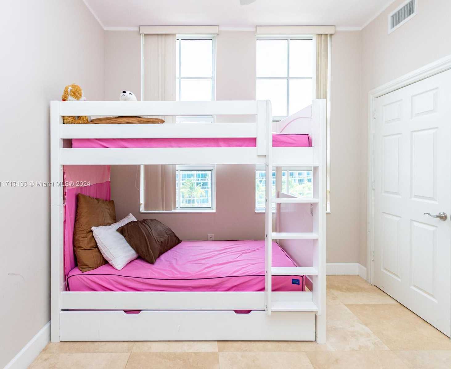 Small Image of 3001 NORTH EAST 185TH ST #517, Aventura Number 32
