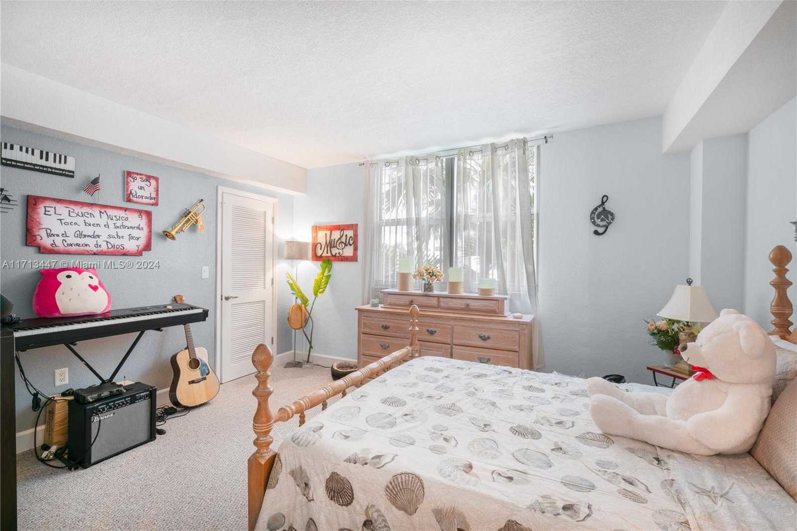 Small Image of 7501 EAST TREASURE DR #1K, North Bay Village Number 10