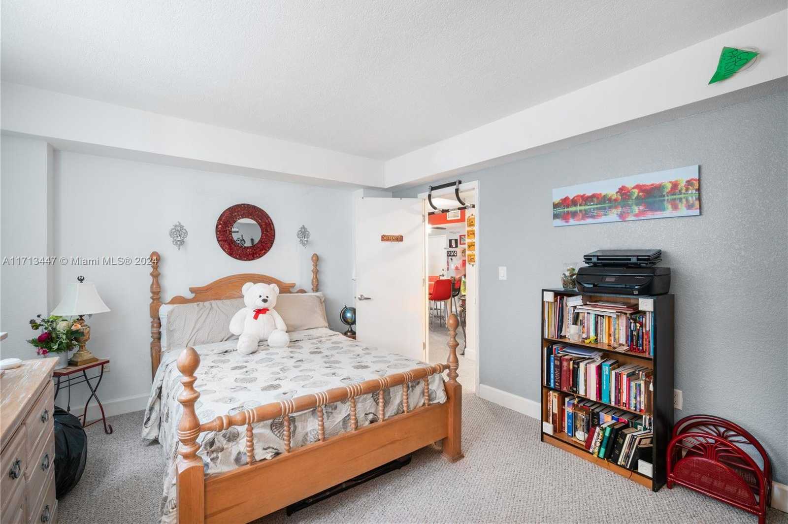 Small Image of 7501 EAST TREASURE DR #1K, North Bay Village Number 11