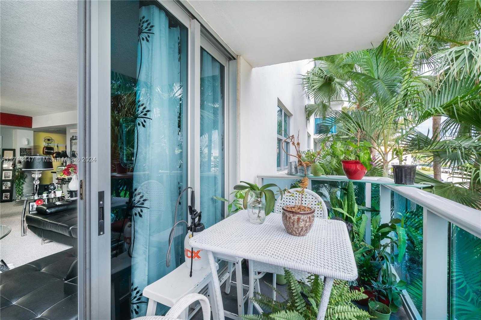 Small Image of 7501 EAST TREASURE DR #1K, North Bay Village Number 19