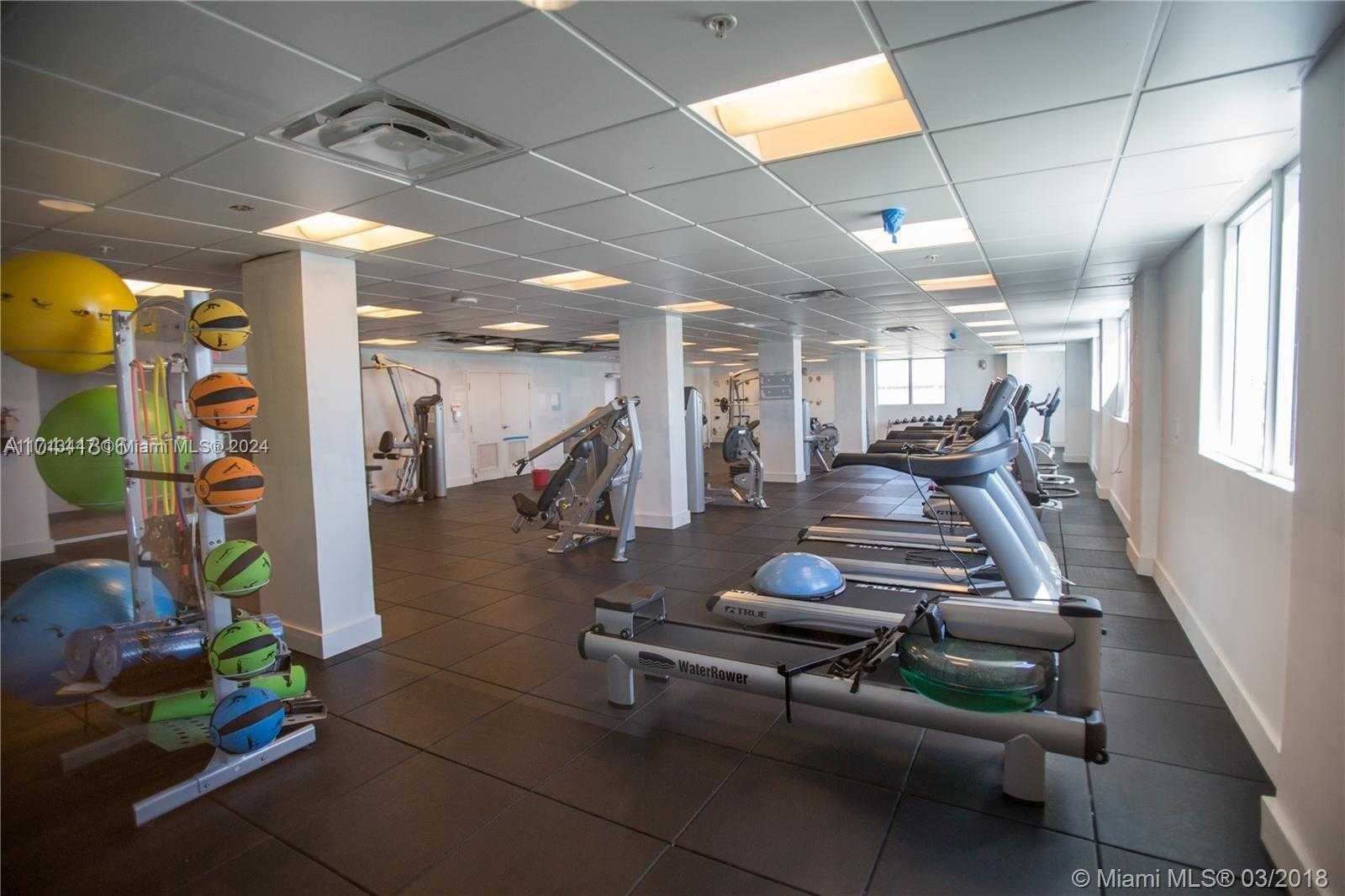Small Image of 7501 EAST TREASURE DR #1K, North Bay Village Number 33