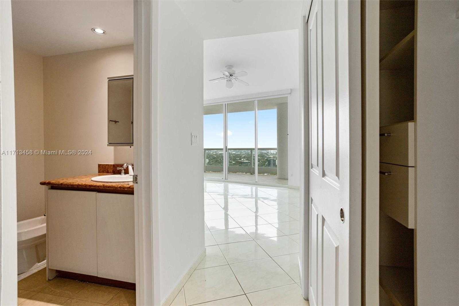 Small Image of 2127 BRICKELL AVE #2804, Miami Number 30