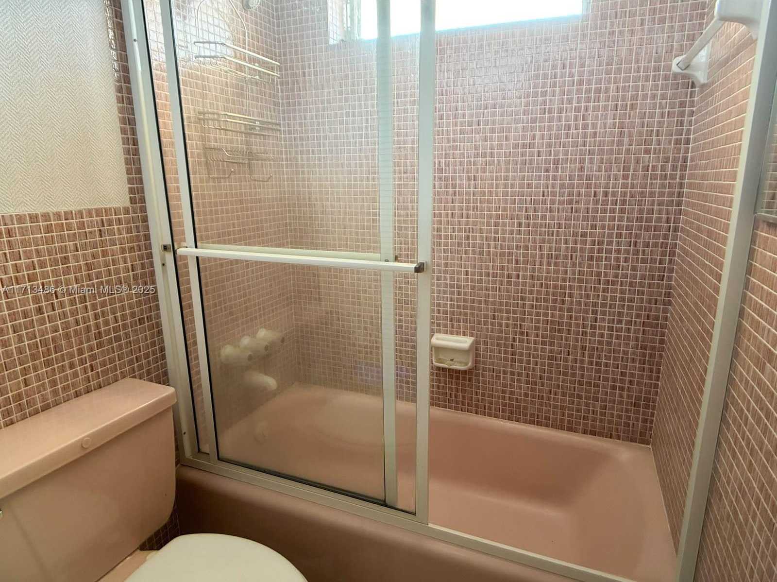Small Image of 2930 POINT EAST DR #E601, Aventura Number 11