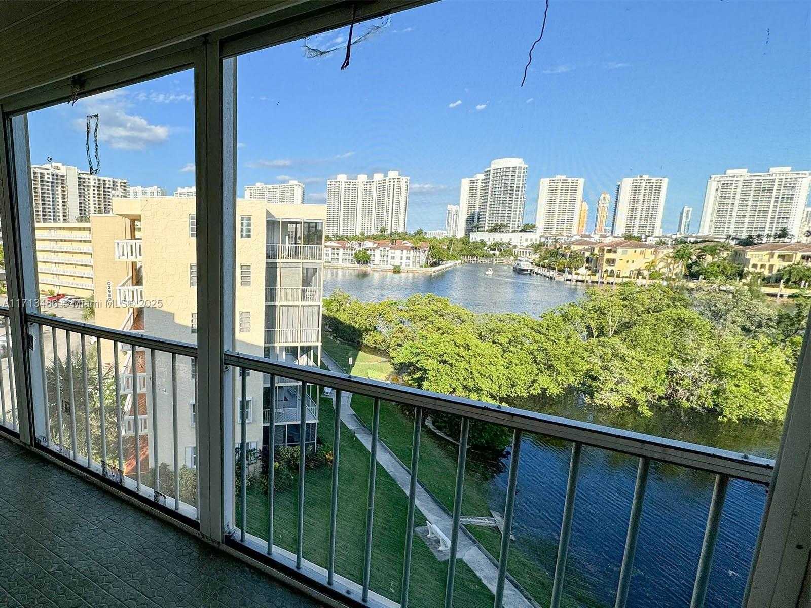 Small Image of 2930 POINT EAST DR #E601, Aventura Number 12