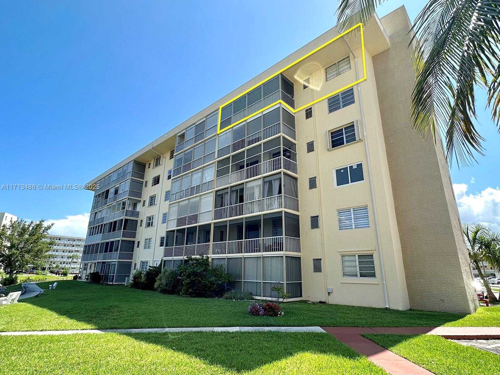 Small Image of 2930 POINT EAST DR #E601, Aventura Number 17
