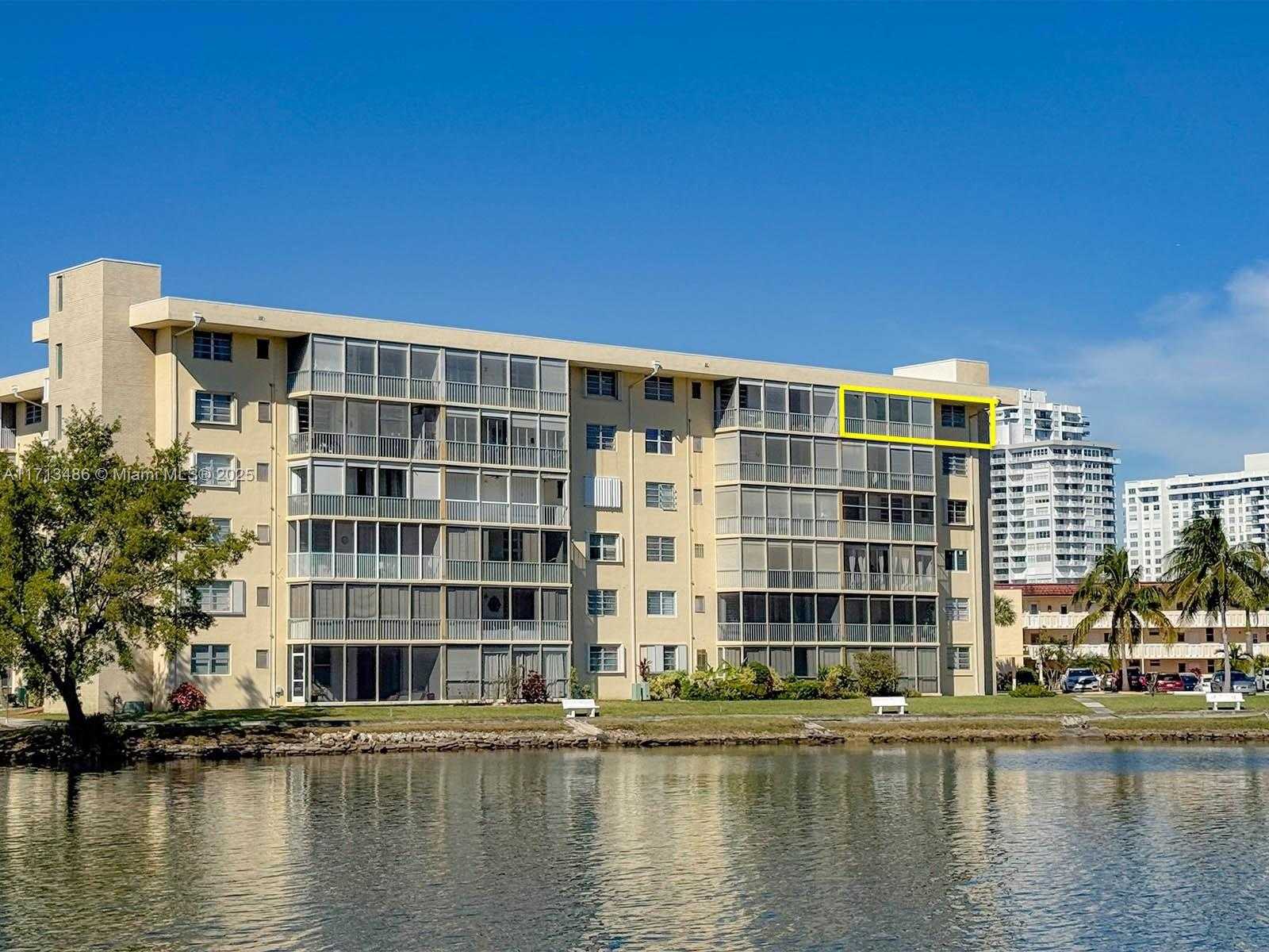 Small Image of 2930 POINT EAST DR #E601, Aventura Number 30