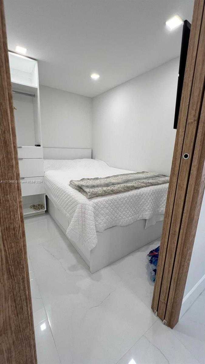 Small Image of 3900 GALT OCEAN DR #1614, Fort Lauderdale Number 18